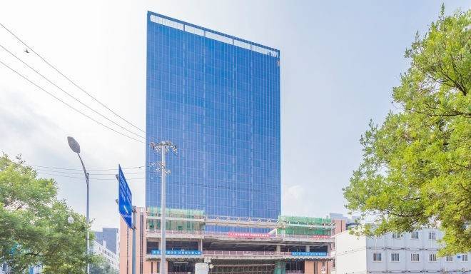 東方金融中心出租電話是多少？